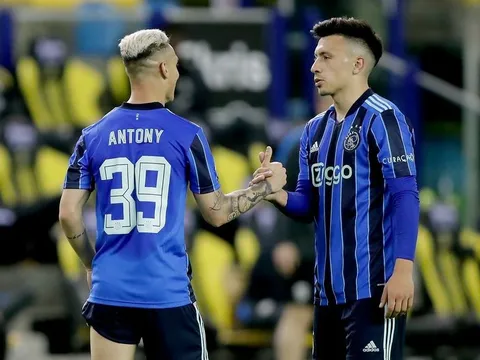 Ajax chốt giá 106 triệu bảng cho Man Utd