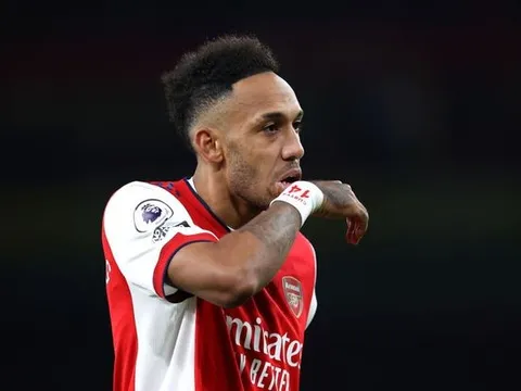 Sau Aubameyang, Arsenal sẽ loại bỏ người từng được Mourinho khao khát?