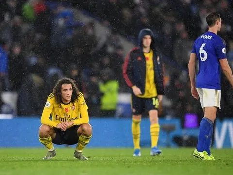 Thua đau, fan Arsenal điên tiết: "Không có Xhaka, cậu ta đã lộ mặt thật"