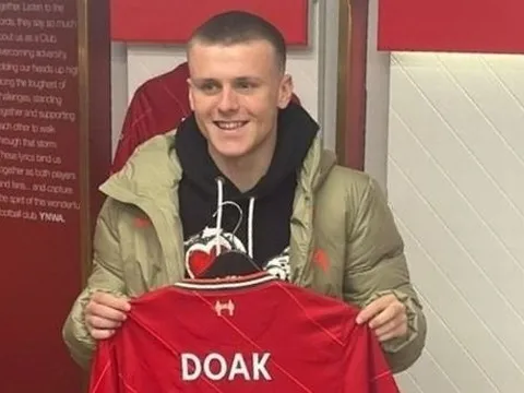 Ben Doak chuẩn bị đến Liverpool