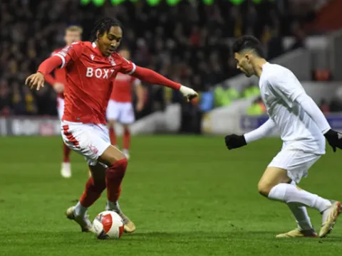 "Mourinho đã mắc 2 sai lầm nghiêm trọng ở Chelsea"