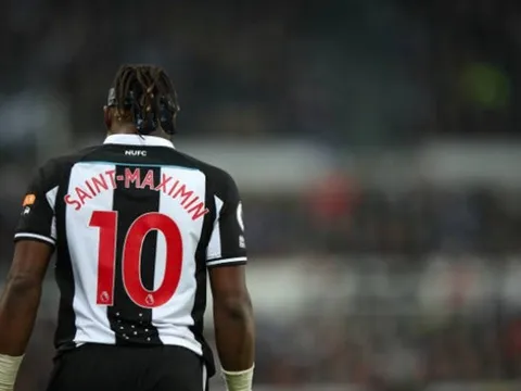 "Kẻ hủy diệt" Man City vào tầm ngắm của Ten Hag