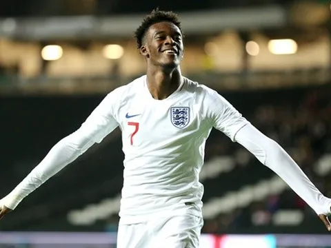 Đất nước bị đe dọa, Zinchenko phát biểu hùng hồn