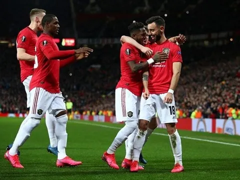 10 CLB có lượng fan đông đảo nhất trên MXH: Man Utd hạng 3