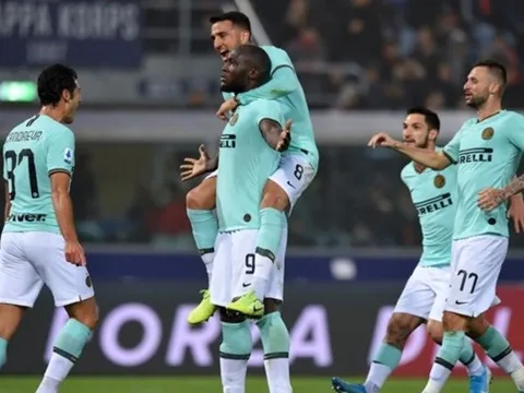 10 hình ảnh ấn tượng tại Serie A trong 24 giờ qua: Nụ cười bí hiểm của Ronaldo