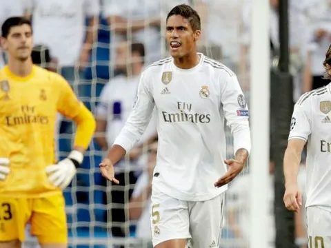 10 lý do dẫn đến bộ mặt tuyệt vọng của Real: Zidane "bất tài"?