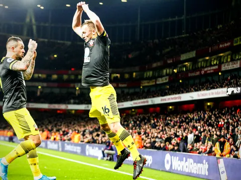 10 màn ăn mừng ấn tượng nhất tối qua: "Ronaldo và Messi" xuất hiện ở Premier League!