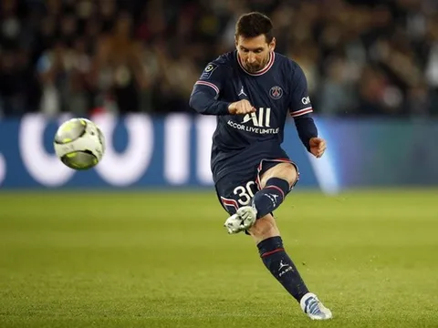 10 ngôi sao trên 30 tuổi đắt giá nhất: Vắng bóng Ronaldo