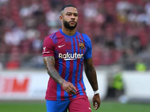 Đến Barca để được đá với Messi, tân binh dở khóc dở cười