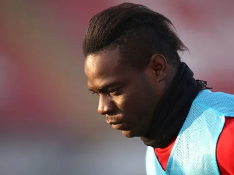 Tuyển Ý loại Balotelli, gọi lại sao Chelsea