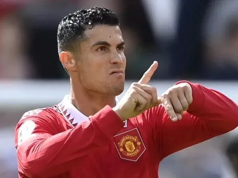 11 cầu thủ có thể rời Man Utd ở ngày cuối phiên chợ Hè