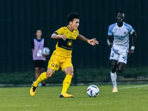 Quang Hải có thể đá chính; HLV Shin Tae-yong tuyên chiến với CĐV Indo