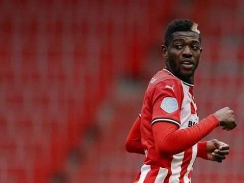 Lên kế hoạch B, Liverpool chiêu mộ ngôi sao khiến Ten Hag vỡ mộng