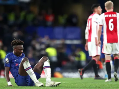 Mờ nhạt, "truyền nhân Drogba" 3 lần đem đến vận xui cho Chelsea