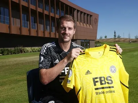 CHÍNH THỨC: Leicester City có tân binh đầu tiên hè này