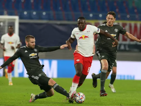Đội nhà phơi áo, sao Man Utd có kỷ niệm không biết nên nhớ hay quên