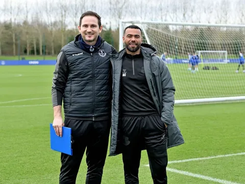 Frank Lampard chính thức đón thêm một bản hợp đồng mới từ Chelsea