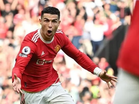 Ronaldo có quyết định cho lời đề nghị 250 triệu bảng