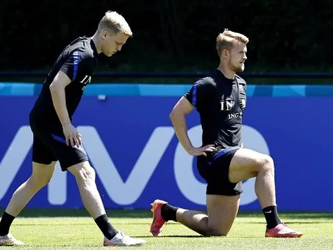 Cơn ác mộng tiếp diễn với Van de Beek, nguy cơ nghỉ EURO