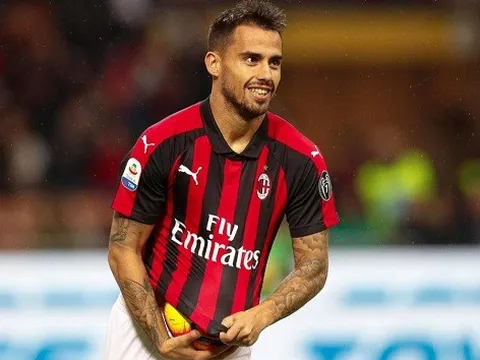 Người cũ Liverpool thất sủng ở Milan, The Hammers sẵn sàng ''giải cứu''