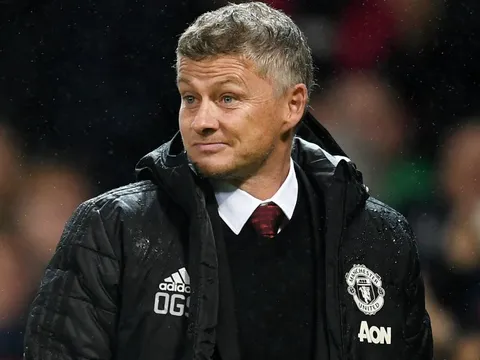 HLV Premier League đầu tiên bị "trảm", Solskjaer liền nói lời tâm can