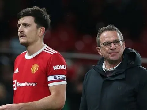 Ralf Rangnick cần học Sir Alex để đưa ra quyết định tàn nhẫn cho M.U