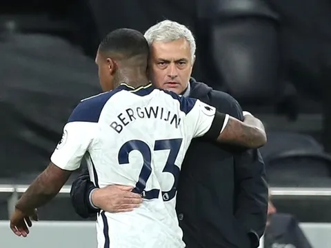 Bị Mourinho "bỏ rơi", sao Tottenham tỏ vẻ buồn bã khi trở về ĐTQG
