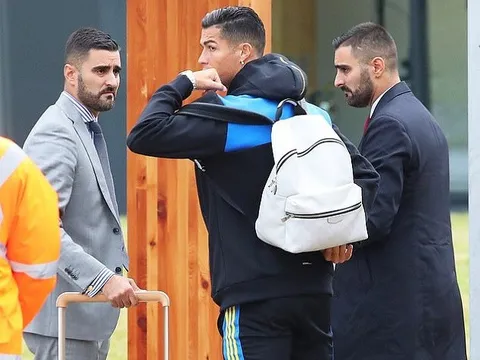 2 lần Ronaldo bị vệ sĩ phá đám trong kỳ nghỉ