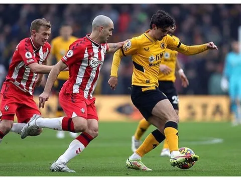 Lộ diện ông hoàng "xỏ háng" đối thủ ở Premier League