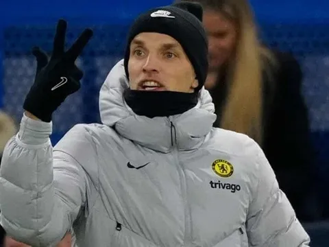 "Chelsea sắp hết các lựa chọn nhân sự"