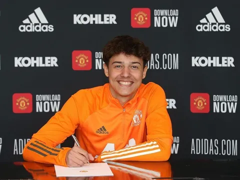 XONG! Man Utd hoàn tất HĐ mới, "thủ lĩnh" từ Barca