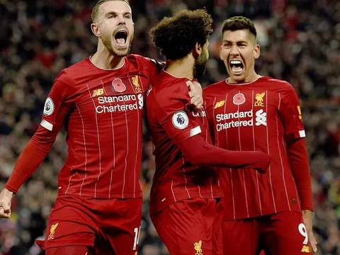 Tạt bóng 'thượng đẳng', Liverpool nhấn chìm Man City tại Anfield
