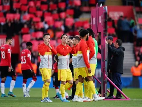 Sau 11 tháng thất nghiệp, Jose Mourinho ngạo nghễ trở lại làm việc