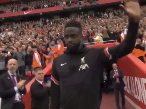 Người cũ Liverpool bị gắn mác "chữ ký tệ nhất mùa giải"