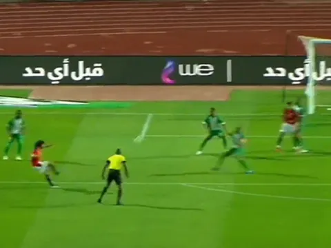 Liverpool đi 'cửa sau' với Bellingham