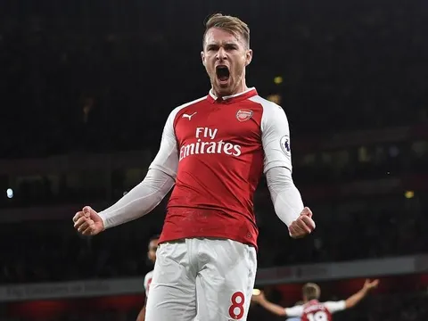 XONG! Xác nhận chuyện Aaron Ramsey gia nhập Liverpool