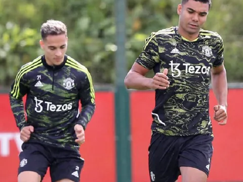 Thông điệp Antony gửi Casemiro là thứ Man Utd đang thiếu