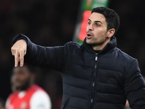 Phản ứng của Pep khi Haaland 'mở tài khoản' cho Man City
