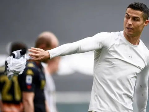 Ronaldo bị chỉ trích vì sự ích kỷ ở Juventus