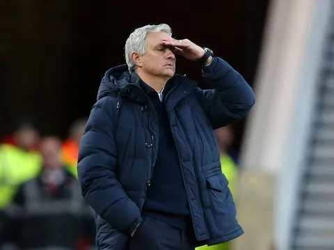 Sở hữu 'vua mất bóng', Mourinho đau đầu vì vấn đề của Tottenham