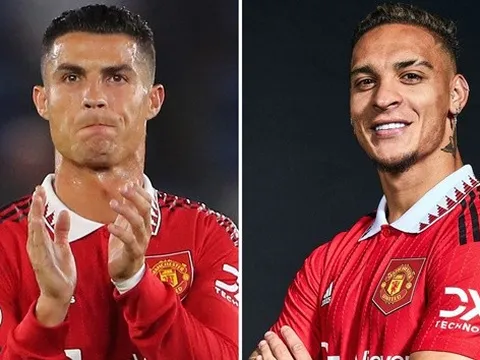 2 cái vỗ tay của Ronaldo nêu bật thực tế phũ phàng