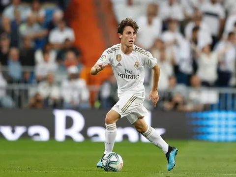 2 đại gia nước Ý tranh "máy chạy thất sủng" của Real