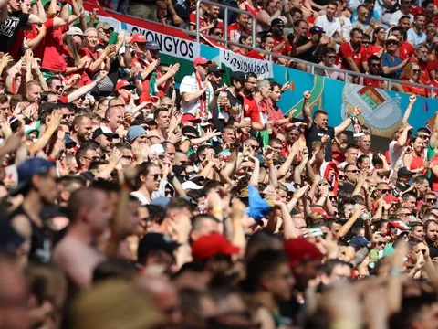 2 điều điên rồ xuất hiện ở trận Hungary 1-1 Pháp