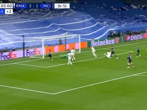 2 tình huống bỏ lỡ không tưởng ở trận Real - Man City