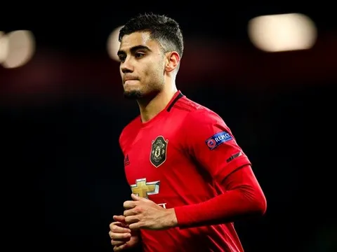 Mượn 'hàng dạt Man Utd' được 2 tháng, GĐTT nói thẳng 1 câu