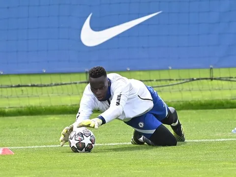 2 viện binh hạng nặng có mặt, Chelsea sẵn sàng chiến Man City