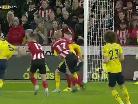 "Đó là quả penalty rõ ràng cho Arsenal"