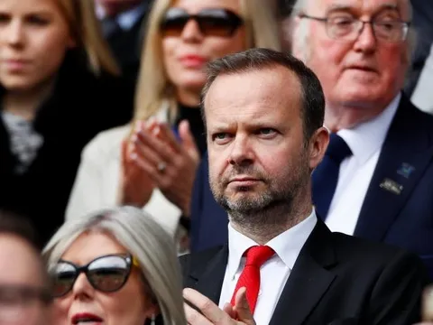 "Mua 3 cầu thủ của Aston Villa, Man Utd có thể vào top 5"