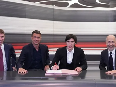 Vừa đến Milan, Pirlo 2.0 đã “nịnh” Ibrahimovic