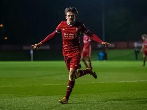 Vượt mặt Chelsea, Man United chiêu mộ sao trẻ Liverpool